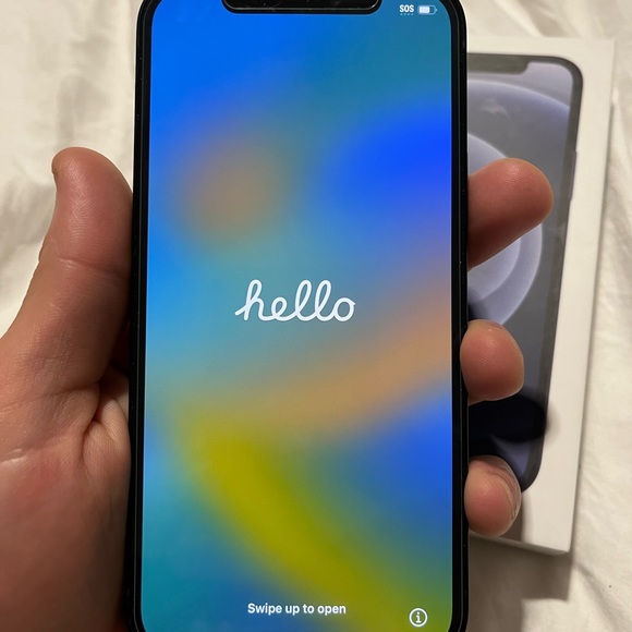 iPhone 12 new in box with usbc to iPhone charger - Picture 5 of 8